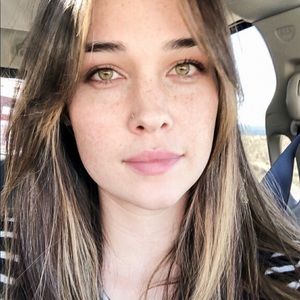 Meet your Posher, Abbey